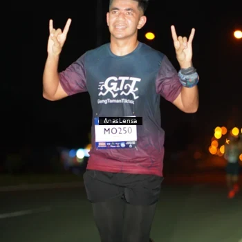 Runner Photo 7631355