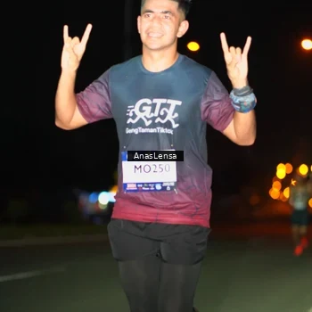 Runner Photo 7631357