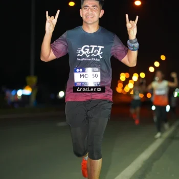 Runner Photo 7631359