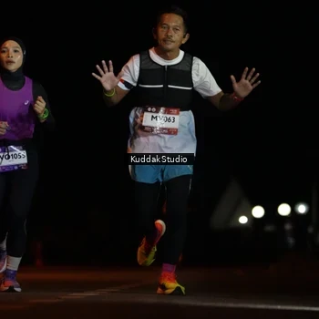 Runner Photo 7631373