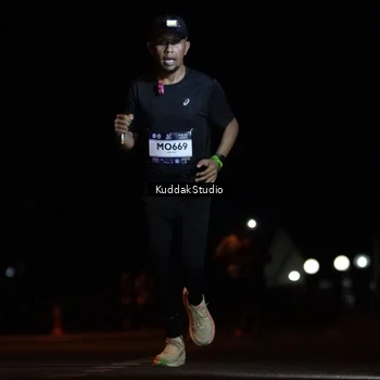 Runner Photo 7631438