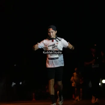 Runner Photo 7631450