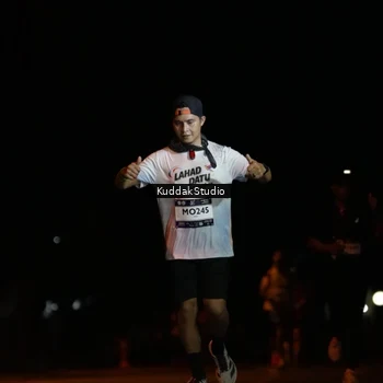 Runner Photo 7631451