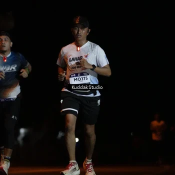 Runner Photo 7631476