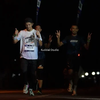 Runner Photo 7631479