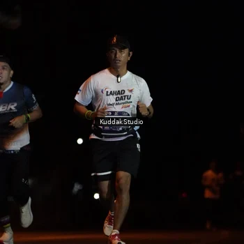 Runner Photo 7631480