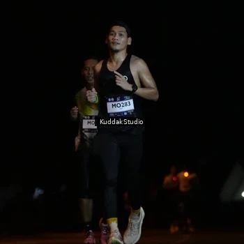 Runner Photo 7631494