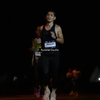 Runner Photo 7631495