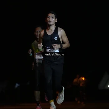 Runner Photo 7631497