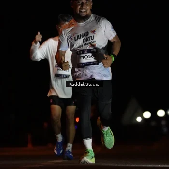 Runner Photo 7631509