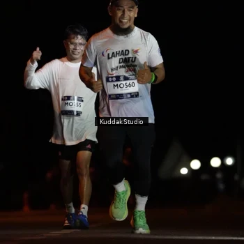 Runner Photo 7631511