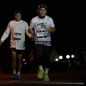 Runner Photo 7631516
