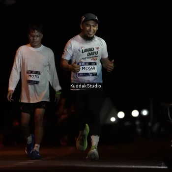 Runner Photo 7631518