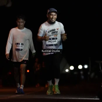 Runner Photo 7631521