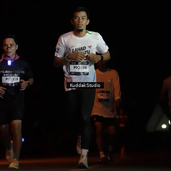 Runner Photo 7631527