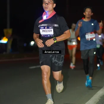 Runner Photo 7631533