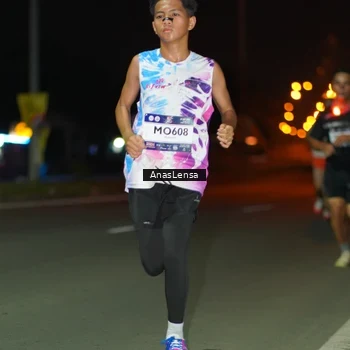 Runner Photo 7631546