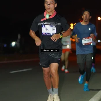 Runner Photo 7631564