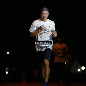 Runner Photo 7631595