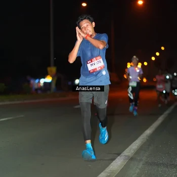 Runner Photo 7631612