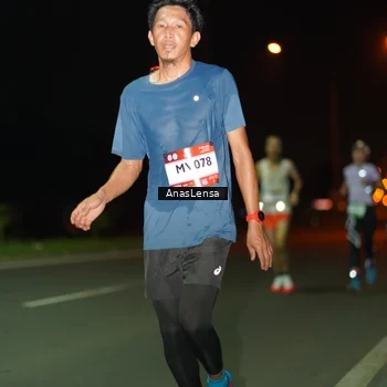 Runner Photo 7631694