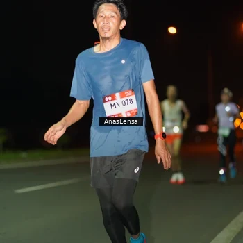 Runner Photo 7631696