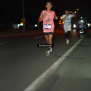 Runner Photo 7631699