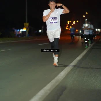 Runner Photo 7631701