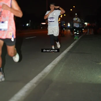 Runner Photo 7631702