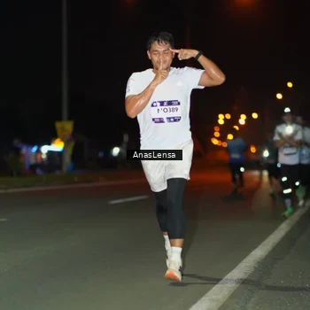 Runner Photo 7631707