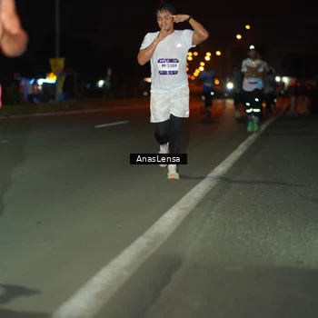 Runner Photo 7631709
