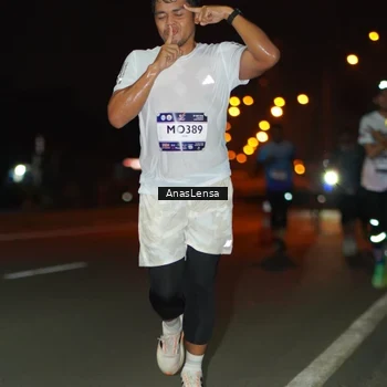 Runner Photo 7631710