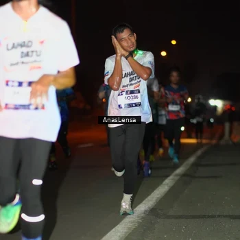 Runner Photo 7631721