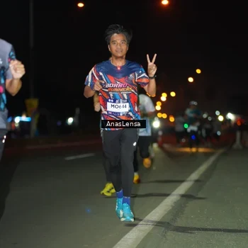 Runner Photo 7631738