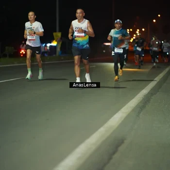 Runner Photo 7631743