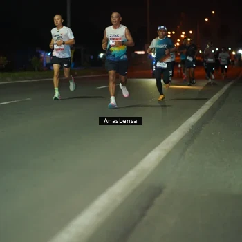 Runner Photo 7631747