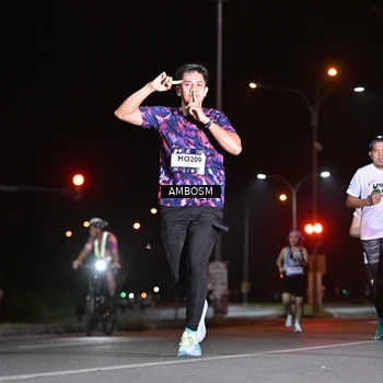 Runner Photo 7631774