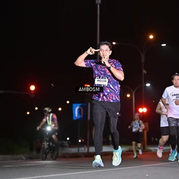 Runner Photo 7631778