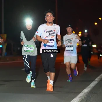 Runner Photo 7631786