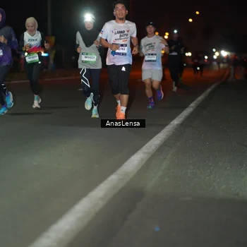 Runner Photo 7631789
