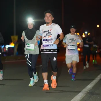 Runner Photo 7631793