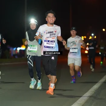Runner Photo 7631795