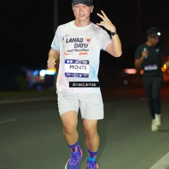 Runner Photo 7631800