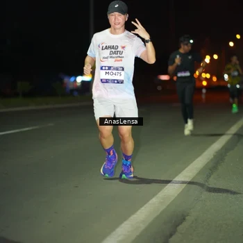 Runner Photo 7631801
