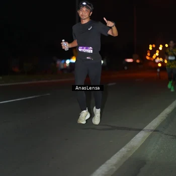 Runner Photo 7631806