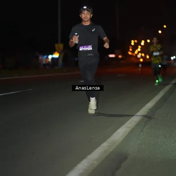 Runner Photo 7631809