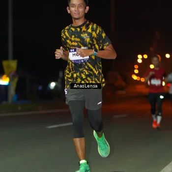 Runner Photo 7631813