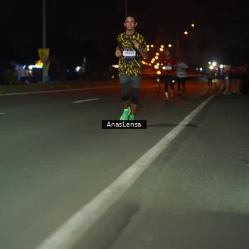 Runner Photo 7631816