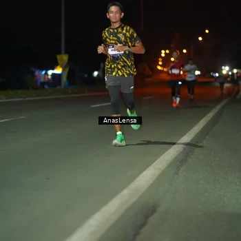 Runner Photo 7631817