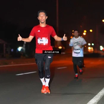 Runner Photo 7631819